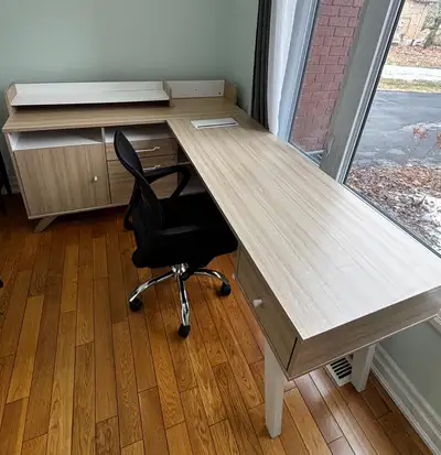 1 year old Large L-Shape Work Desk – Perfect for Home Office, View more