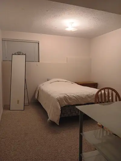 Daily rental available for female at 38 cad /day