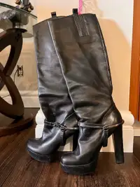 Leather Vintage Guess Boots 5.5