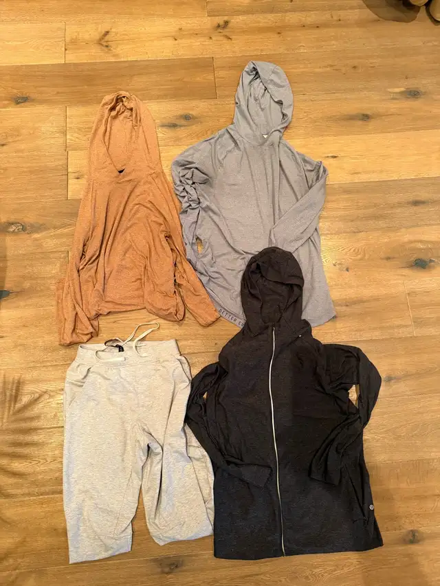 lulu lemon bundle in Men's in Oakville / Halton Region - Image 2