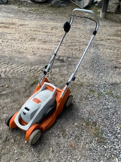 Stihl Tondeuse à gazon électrique, View more