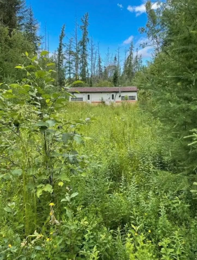 Located in Armour Township, 10 minute drive to Sundridge - 2.5 Hours north of Toronto. For Sale by O...
