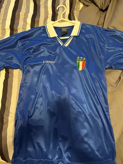 Eterno Italy jersey. Size medium