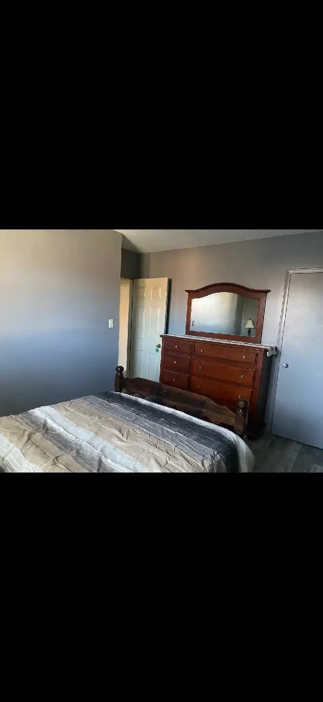 room for rent - OPG workers only in Room Rentals & Roommates in Oshawa / Durham Region - Image 4