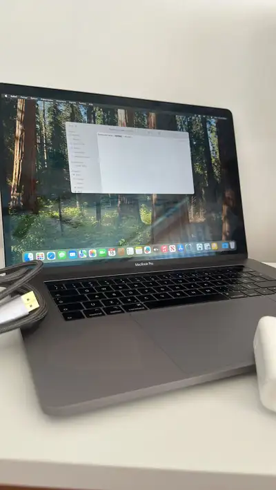 MacBook Pro 2019 15", View more