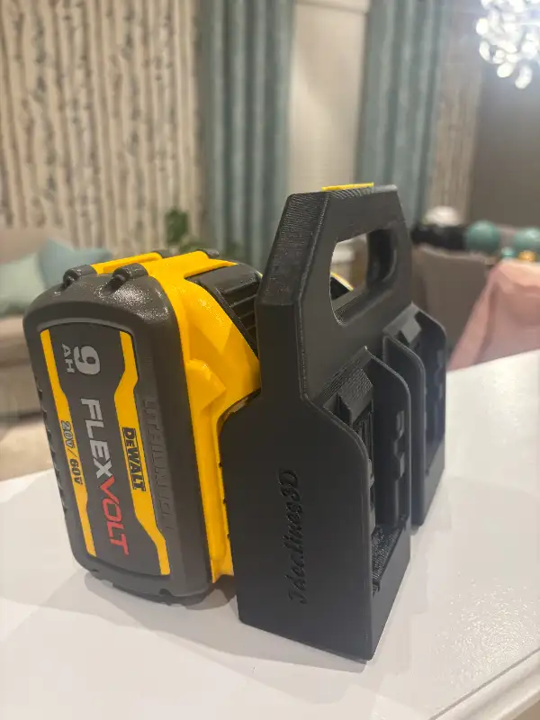 DeWalt Battery Caddy Holder (for 4 Batteries) in Power Tools in Markham / York Region - Image 3