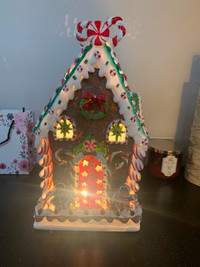 Design home gingerbread light up house