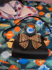 4 sale cheetah bow purse ,crossbody/handbag