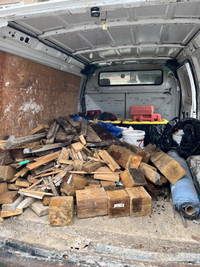 Free wood pallets for pick up