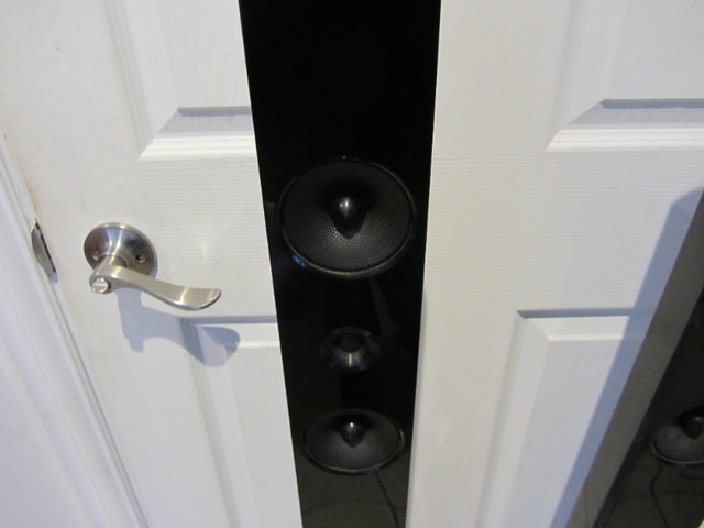 Samsung Tower Speakers Model PS-ET3-1 Surround Sound Set Of 2 in Speakers in Oakville / Halton Region - Image 2