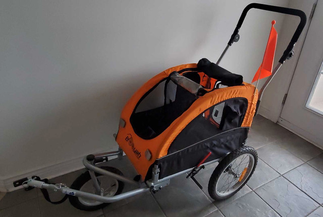 Booyah Pet Stroller and Bike Trailer in Other in Summerside - Image 4