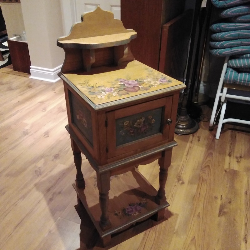 Misc Curio wine rack, and chair Multiitem Ottawa Kijiji