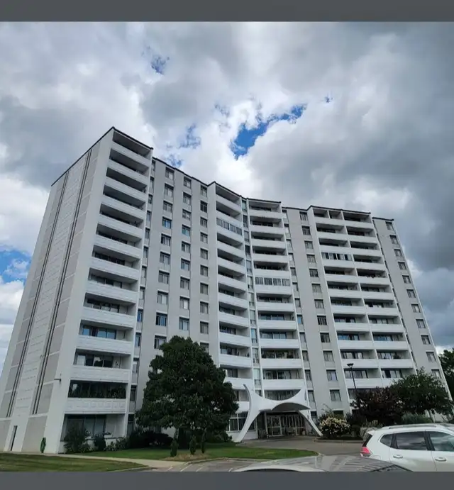 Condo at 15 Towering Heights