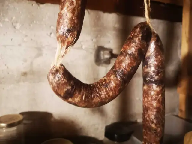 Butchering lessons 454256109992683529