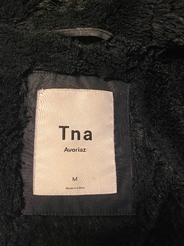 Woman’s Black Aritzia Parka TNA size M in Women's - Tops & Outerwear in City of Toronto - Image 3