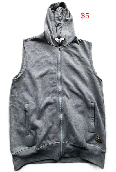 sleevless hoodie, View more