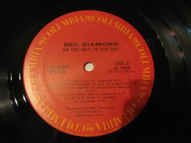 Neil Diamond On The Way To The Sky Vinyl LP XCondition Circ 1981 in Arts & Collectibles in Mississauga / Peel Region - Image 9
