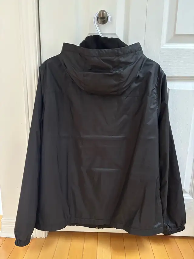 Calvin Klein Jacket in Women's - Tops & Outerwear in Laval / North Shore - Image 3