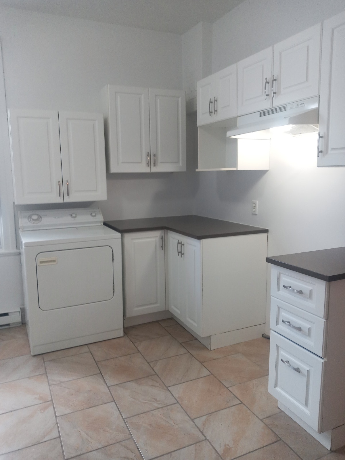 61I2-Lachine-pres de Centre-Ville,tres joli,completement renove. — photo 2