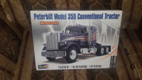 Peterbilt 359 Conventional Truck Tractor 1/25 Revell sealed 