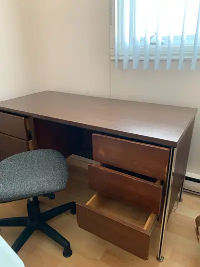 Bureau à vendre, View more