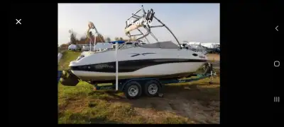 1999 rinker captiva 232 -Engine 5.7L EFI 660hr -Bravo III -Brand new transportation canvas(toile rap...