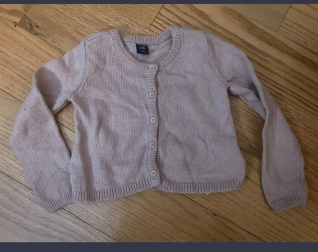 Baby Gap girl’s size 2 pink sweater  in Clothing - 2T in Owen Sound
