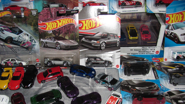 HOT WHEELS ACURA 1990 NSX JDM Classics series 2/5 in Toys & Games in Sarnia - Image 2