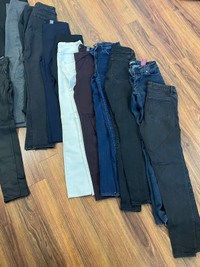 Sizes 4-6 Women’s Pants/Shorts. Everything you see for $20