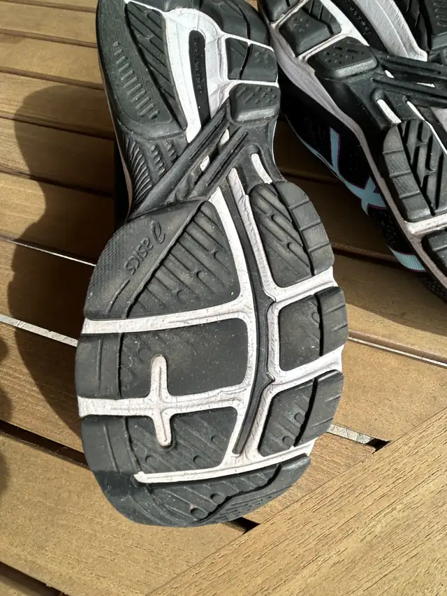 Women’s Size 6.5 Asics GT-2000 7 Running Shoes – Used in Women's - Shoes in Markham / York Region - Image 10