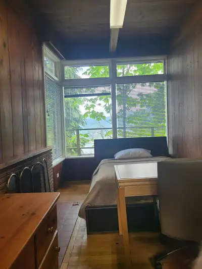 Temporary Stay Relaxed 3 BR House with Water View near SFU
