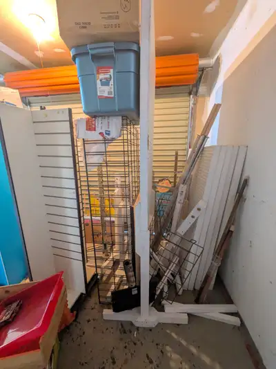 URGENT à DONNER plusieurs systèmes et tiges commerciales, View more