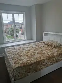 Private room for rent near MountPleasant GoStation