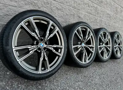 Continental Premium Contact 6 Summer Tires and original 22 inch BMW X5 / X6 "Style 747M" Staggered T...