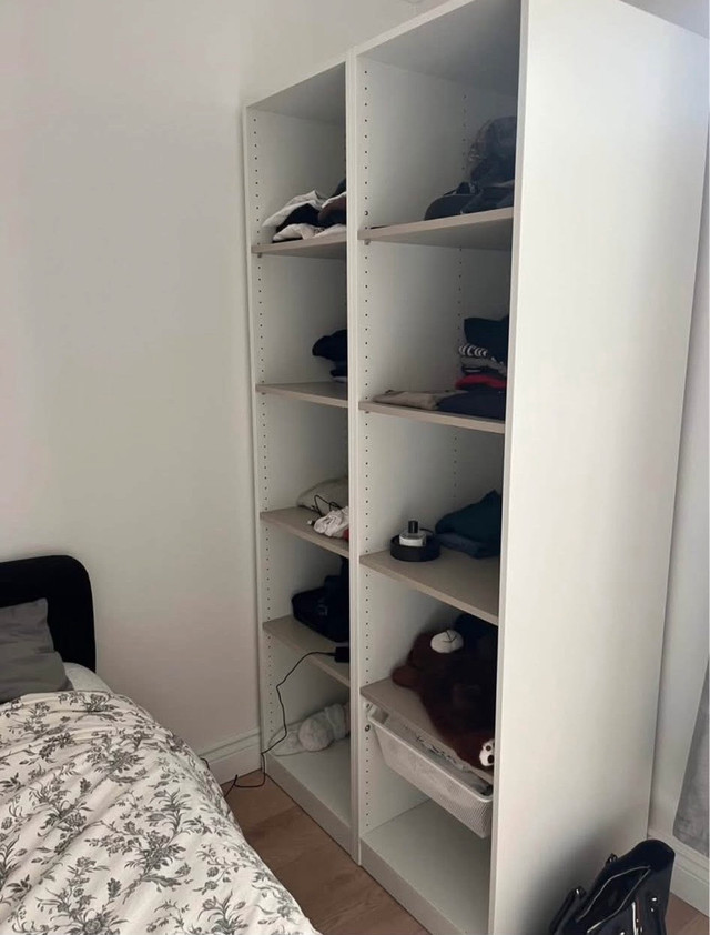 Armoire IKEA dans Commodes et armoires  à Ville de Québec