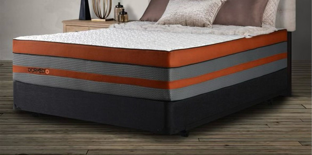 Dormeo Octaspring 8700 King Mattress and box spring  in Beds & Mattresses in Mississauga / Peel Region