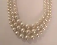 Vintage 3 Row Pearl Necklace hand knotted