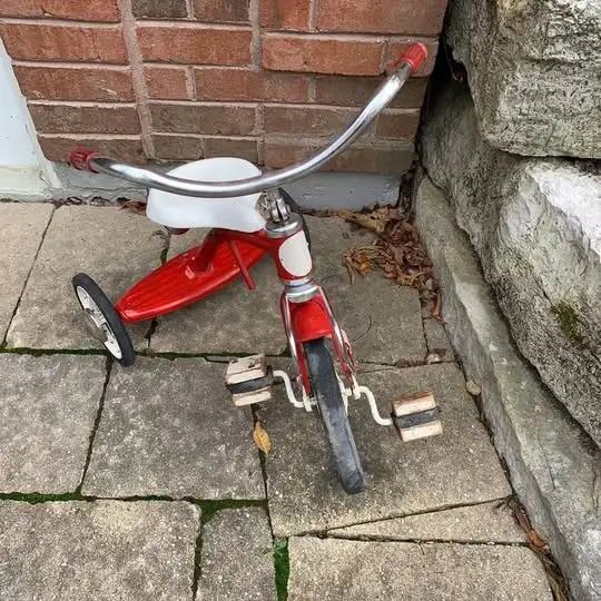 Vintage Thistle Kids Bike Tricycle in Ex Useable Cond. Removable in Kids in Barrie - Image 3