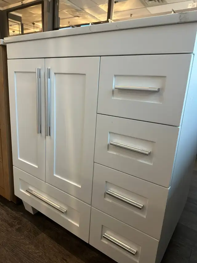 30” Bathroom Vanity with Carrara Quartz Top – Brand New in Cabinets & Countertops in Oakville / Halton Region - Image 10