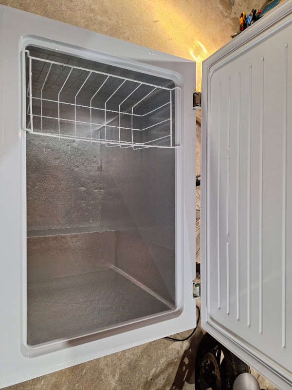 Frigidaire Freezer in Freezers in Belleville - Image 3
