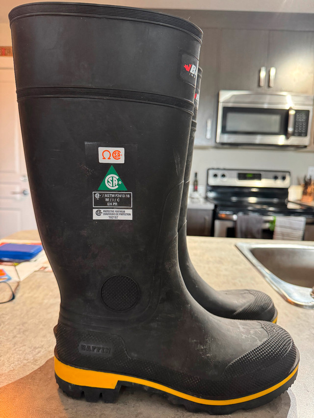 BAFFIN RUBBERS STEEL TOE in Other in Red Deer