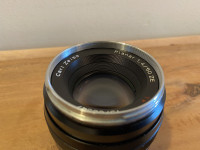 Carl ZEISS Planar T* 50mm f/1.4 ZE Lens for Canon EF