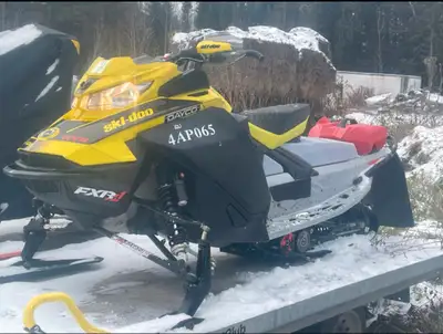 Selling a 2018 mxz rs 600 etec race sled running on 91 octane 1300mile Mbrp race can stock one as we...