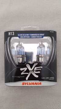 Sylvania Silverstar zXe H13 Bulb, 2 Pack (Brand New)