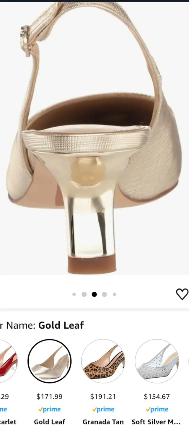 Gold matte kitten heel sling back shoe size 10 in Women's - Shoes in Mississauga / Peel Region - Image 9