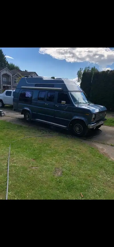 1989 camperized van with lots of potential. This is a classic / retro camper van, perfect for someon...