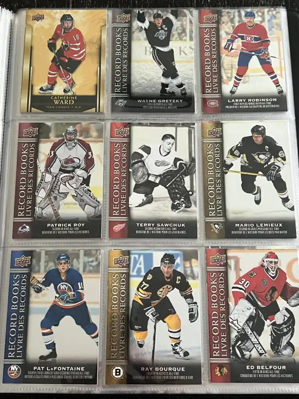 Cartes de hockey Master set Tim Horton Legends 2023, 180 cartes in Arts & Collectibles in Laval / North Shore - Image 8