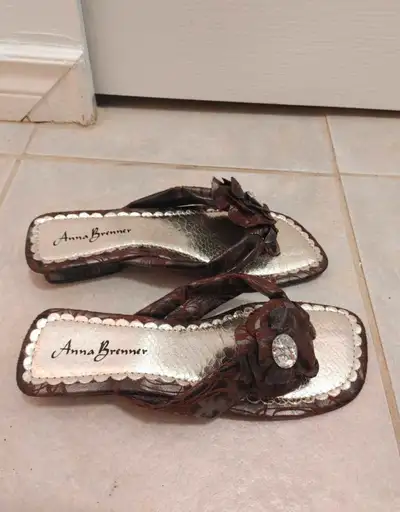 Anna Brenner Brown Flower Sandals size 7, View more