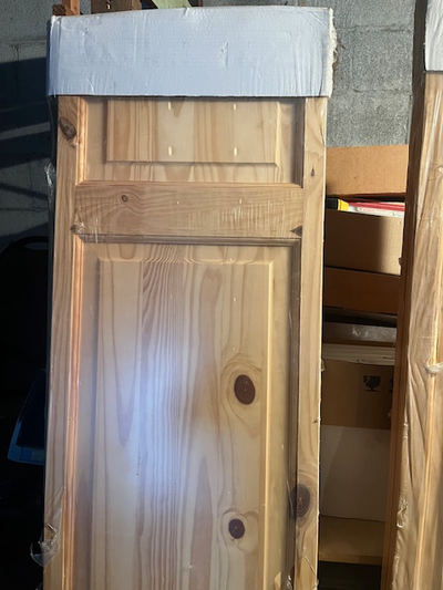 PORTE PLAINTE EN BOIS, View more