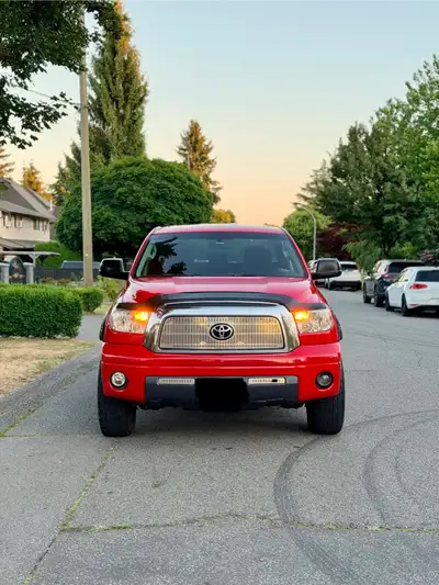 2008 Toyota Tundra SR5 5.7L V8 4x4 – Clean & Reliable Selling my 2008 Toyota Tundra 5.7L V8 4x4. Str...